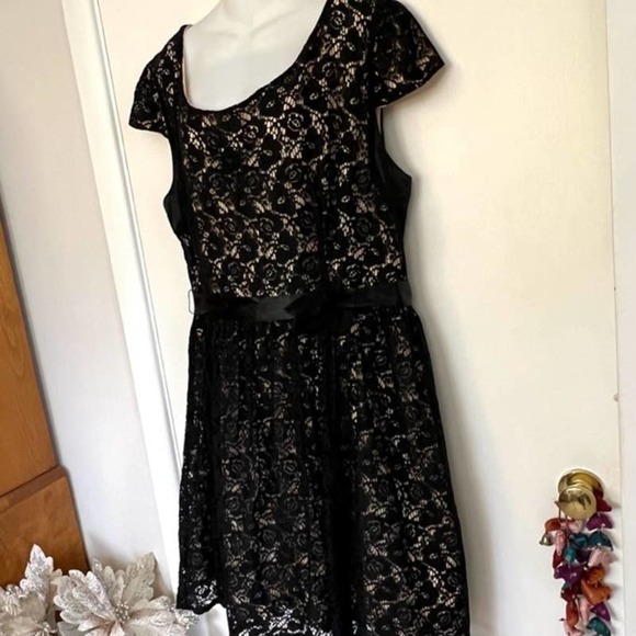 POMPOUS GIRLY PLUS SIZE 22W LBD BLACK LACE ABIGAIL DRESS FULLY LINED - Picture 5 of 12